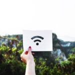 Icono de Wifi en un papel